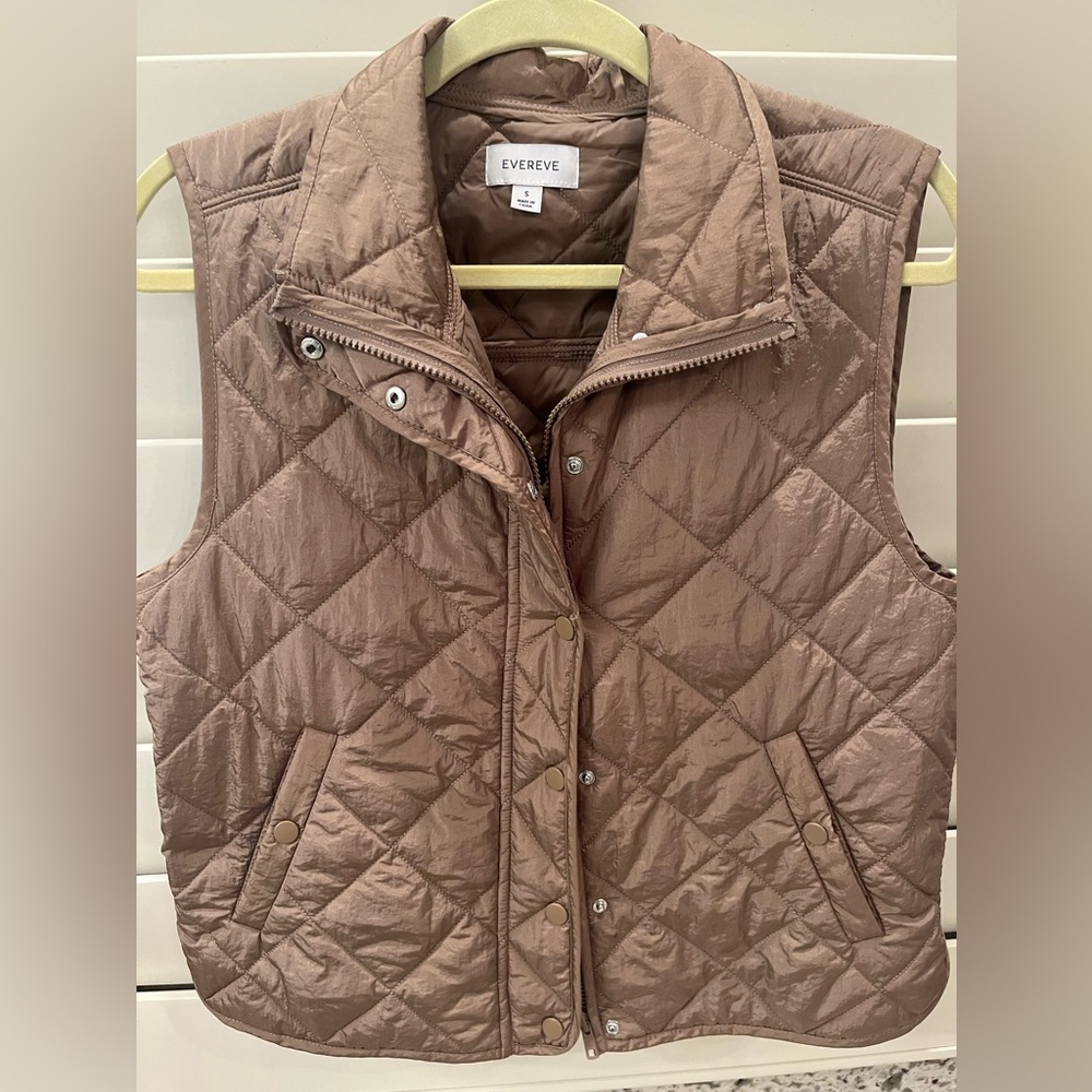 Evereve Quilted Taupe Vest for Women